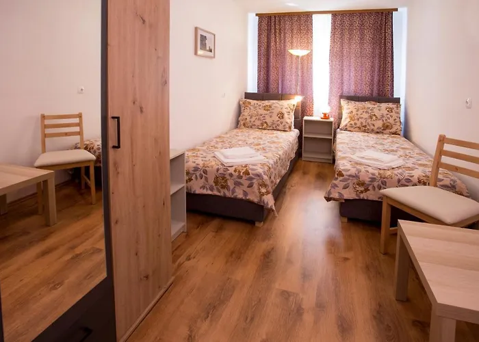Lori Apartment *